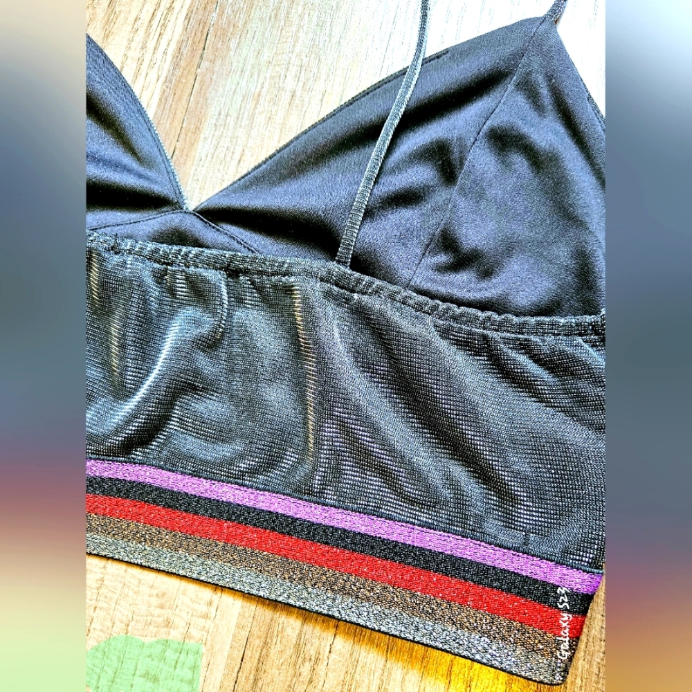 Italian Designer Top - Picture 10 of 13